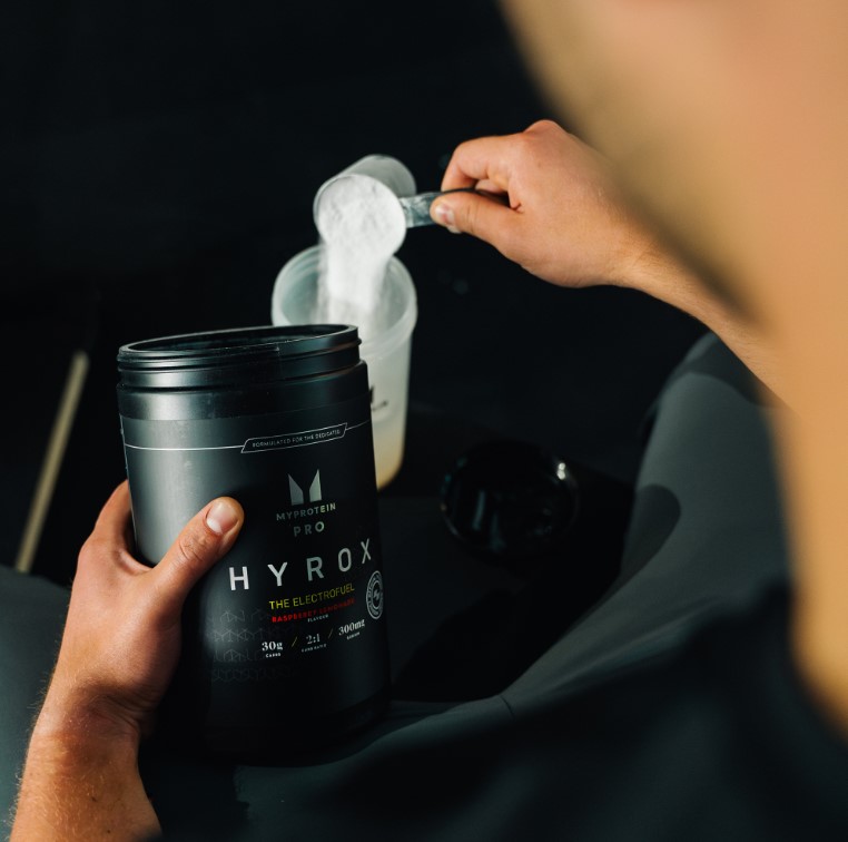 Köp MyProtein Hyrox Electrofuel Raspberry & Lemonade 1,02kg på Bodypower.se